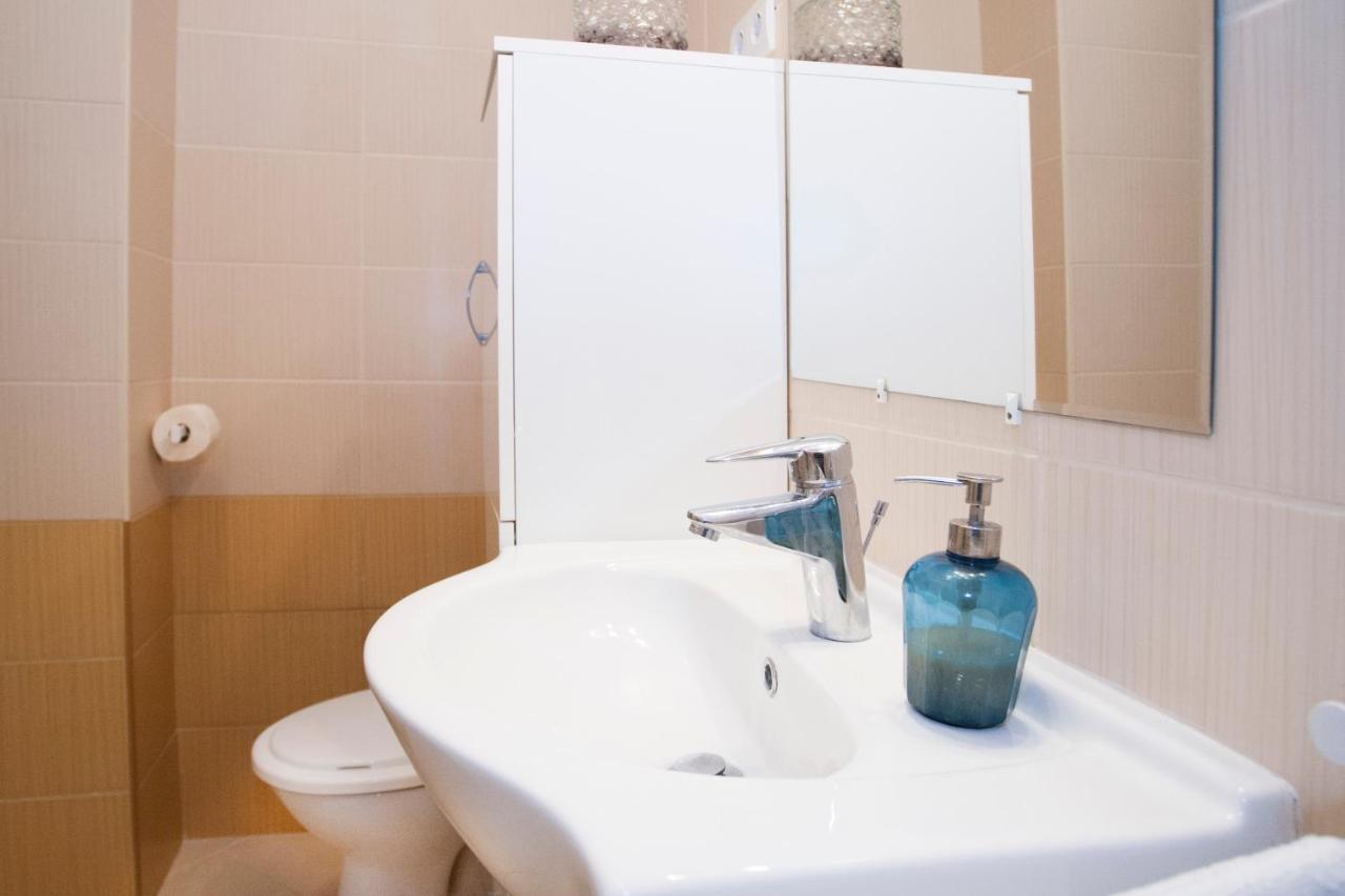 Christine-2 Bedrooms Apartment In The Downtown 布达佩斯 外观 照片